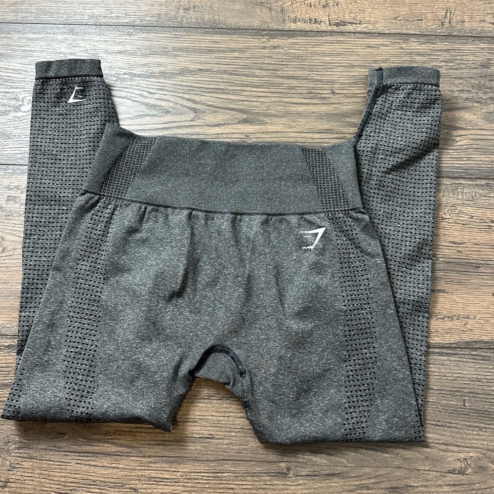 Gymshark Gray High-Waisted Leggings - Picture 2 of 3